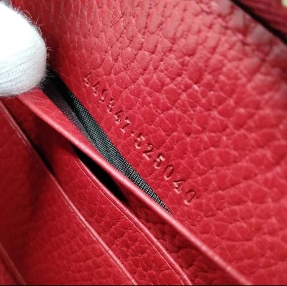 Gucci Vibrant Red Zip-Around Wallet - Picture 11 of 12